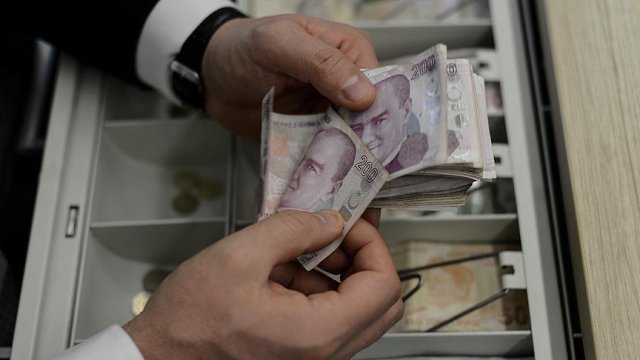 Emekliye ek ikramiye kanunu TBMM&#039;de kabul edildi