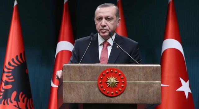 Erdoğan: Suikastçı FETÖ'ye mensup, bunu gizlemeye gerek yok Erdoğan: Suikastçı FETÖ'ye mensup, bunu gizlemeye gerek yok