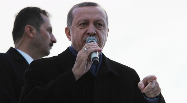 Erdoğan: 'Terörle tek cephede mücadele etmiyoruz' Erdoğan: 'Terörle tek cephede mücadele etmiyoruz'