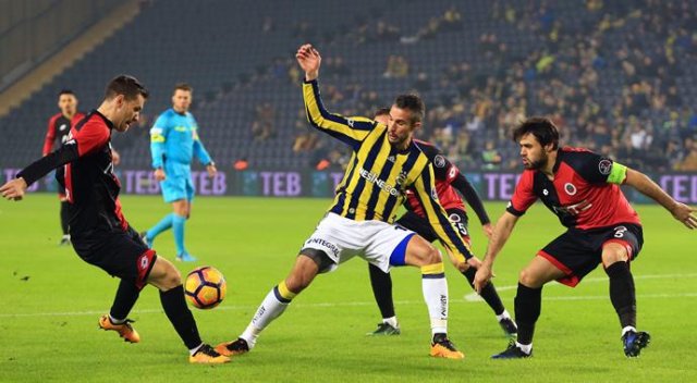 F.Bahçe'de Van Persie şoku! F.Bahçe'de Van Persie şoku!