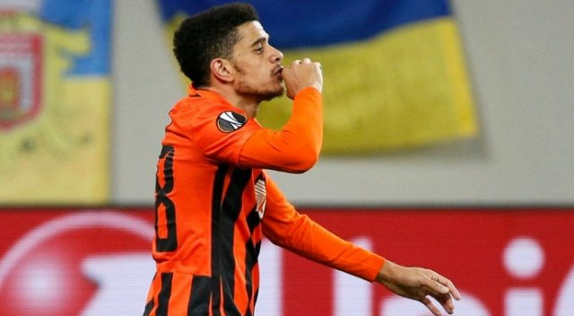 F.Bahçe Shakhtar Donetsk'ten Taison'u istiyor F.Bahçe Shakhtar Donetsk'ten Taison'u istiyor