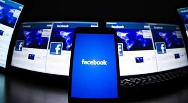 Facebook'ta gönderiler artık renkli