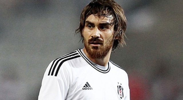 Fenerbahçe'nin 'Bize gelmek istedi' dediği futbolcu: Veli Kavlak Fenerbahçe'nin 'Bize gelmek istedi' dediği futbolcu: Veli Kavlak