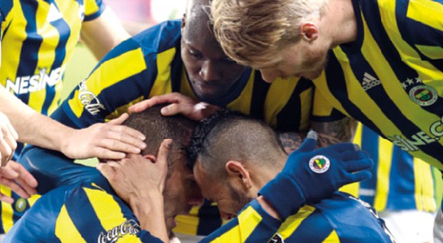 Fenerli yıldızlara uyarı: Sahada kalın Fenerli yıldızlara uyarı: Sahada kalın