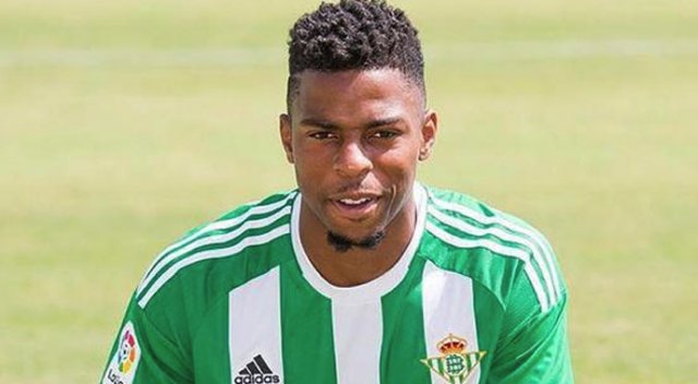 Galatasaray'da Ryan Donk'un geri çağrılması gündeme geldi