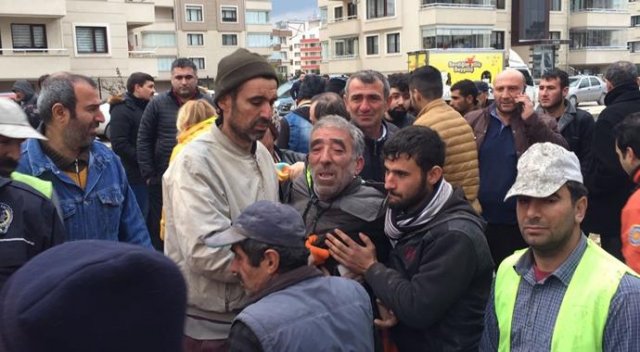 Göçük altında kalan işçi öldü Göçük altında kalan işçi öldü