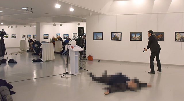 Guardian'dan Rus Büyükelçi'ye suikast yorumu Guardian'dan Rus Büyükelçi'ye suikast yorumu