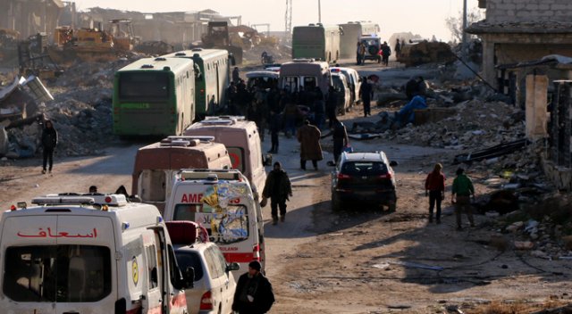Halep tahliyelerinde ikinci gün... Halep tahliyelerinde ikinci gün...