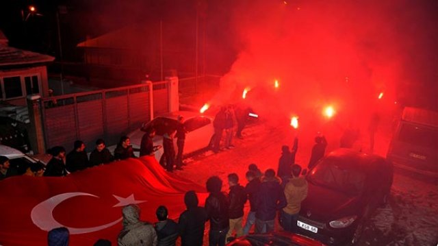 İnegöllü gençlerden jandarmaya 'ihbarlı sürpriz' İnegöllü gençlerden jandarmaya 'ihbarlı sürpriz'