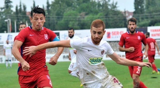 İnegölspor'da 4 oyuncu ile yollar ayrıldı İnegölspor'da 4 oyuncu ile yollar ayrıldı