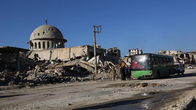 İngiltere, Rusya ve İran büyükelçilerini bakanlığa çağırdı İngiltere, Rusya ve İran büyükelçilerini bakanlığa çağırdı