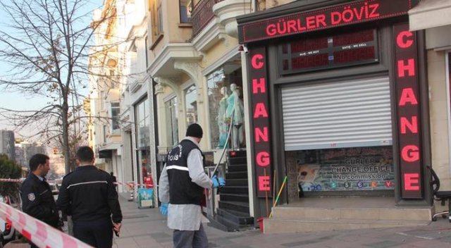 İstanbul'da 1,5 liralık soygun yapan hırsızlar yakalandı İstanbul'da 1,5 liralık soygun yapan hırsızlar yakalandı