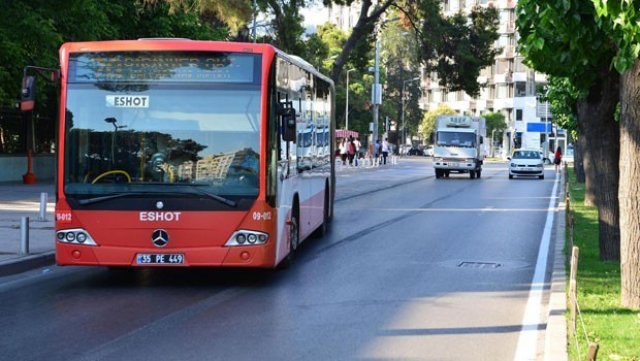 İzmir&#039;de kadınlar 22.00&#039;den sonra istedikleri yerde otobüsten inebilecek
