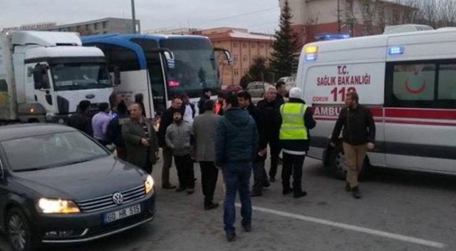 Kamyonun çarptığı lise öğrencisi hayatını kaybetti Kamyonun çarptığı lise öğrencisi hayatını kaybetti