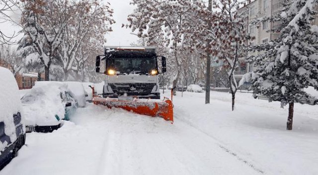 Karaman'da okullar kar sebebi ile tatil edildi Karaman'da okullar kar sebebi ile tatil edildi