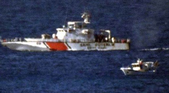 Kardak'ta gerginlik tırmandı! Güvenlik uçağı havalandı... Kardak'ta gerginlik tırmandı! Güvenlik uçağı havalandı...