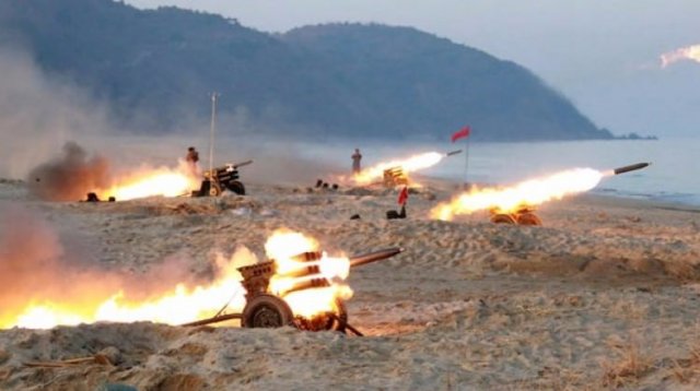 Kuzey Kore lideri Kim tatbikat alanında
