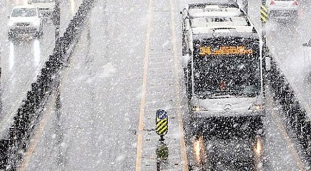 Meteoroloji İstanbul için saat verdi Meteoroloji İstanbul için saat verdi