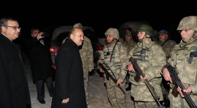 Milli Savunma Bakanı Işık'tan sürpriz ziyaret Milli Savunma Bakanı Işık'tan sürpriz ziyaret