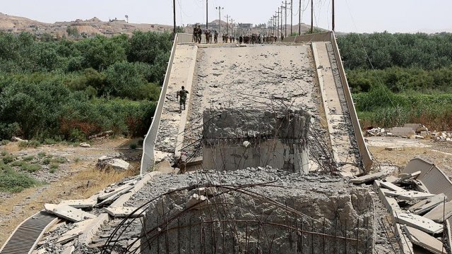 Musul&#039;da son köprü de devre dışı bırakıldı