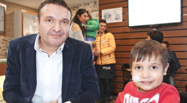 Oğlunun hastalığı iş adamı yaptı Oğlunun hastalığı iş adamı yaptı