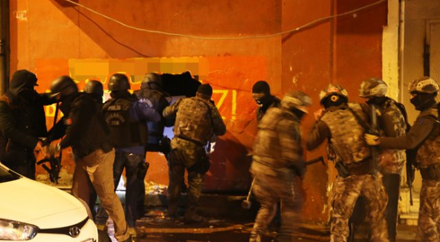 Okmeydanı&#039;nda terör operasyonu
