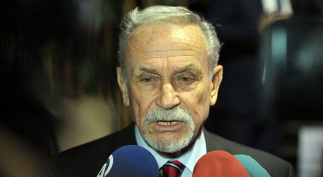 Özyalçın: Takımımız taraftarlara yılbaşı hediyesi verdi