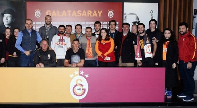 Riekerink ve Muslera taraftarlarla buluştu
