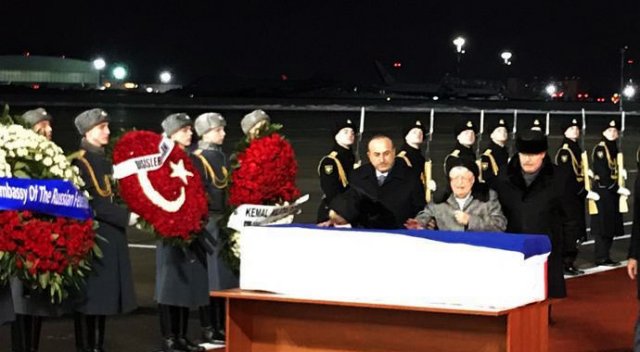 Rus Büyükelçi Karlov'un naaşı Moskova'ya getirildi Rus Büyükelçi Karlov'un naaşı Moskova'ya getirildi