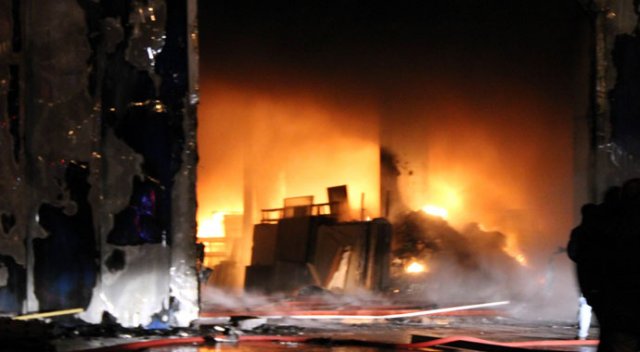 Samsun'da fabrika yangını Samsun'da fabrika yangını