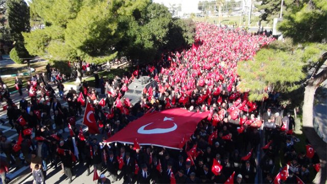 Şanlıurfa&#039;da &#039;teröre tepki kardeşliğe davet&#039; yürüyüşü
