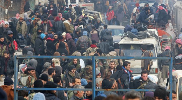 Son dakika haberi: Otobüsler Halep&#039;e yeniden girmeye başladı