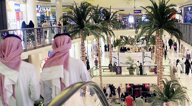 Suudi Arabistan'dan yabancılara yeni harç uygulaması