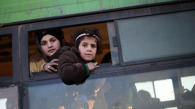 Tahliye edilen Haleplilerden Türkiye'ye teşekkür Tahliye edilen Haleplilerden Türkiye'ye teşekkür