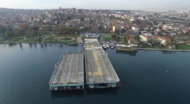 Tarihi köprü İstanbul'a veda etti