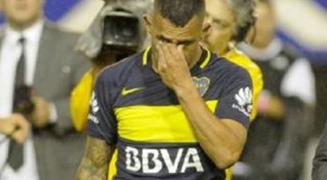 Tevez ağlaya ağlaya bıraktı