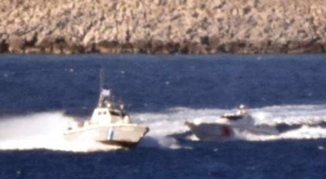 Türk ve Yunan botları arasında sıcak temas