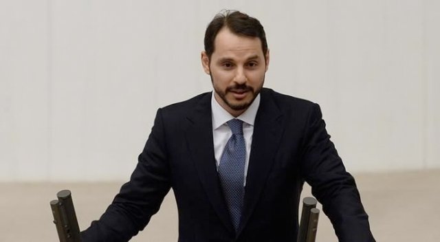 Türkiye'nin ilk yüzer LNG terminali hizmete girdi Türkiye'nin ilk yüzer LNG terminali hizmete girdi