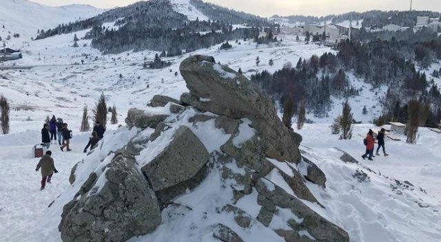 Uludağ'da kar kalınlığı 50 santime ulaştı Uludağ'da kar kalınlığı 50 santime ulaştı