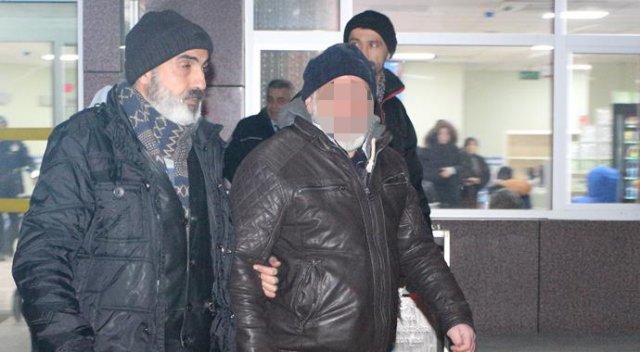 'Babamın intikamını al' diyen yeğenini bıçakladı 'Babamın intikamını al' diyen yeğenini bıçakladı