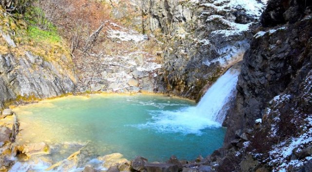 ‘Mavi Göl’ görenleri kendine hayran bırakıyor
