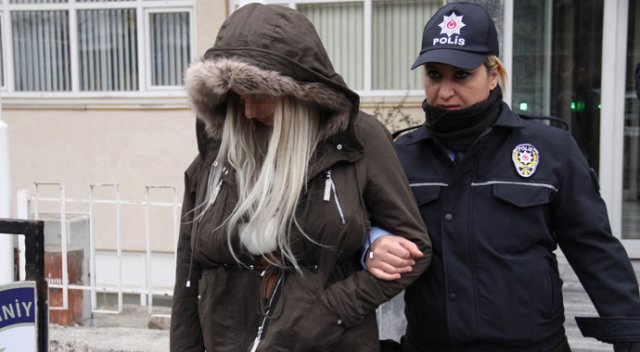 20 yaşındaki genç kız eski erkek arkadaşını bıçakladı! 20 yaşındaki genç kız eski erkek arkadaşını bıçakladı!