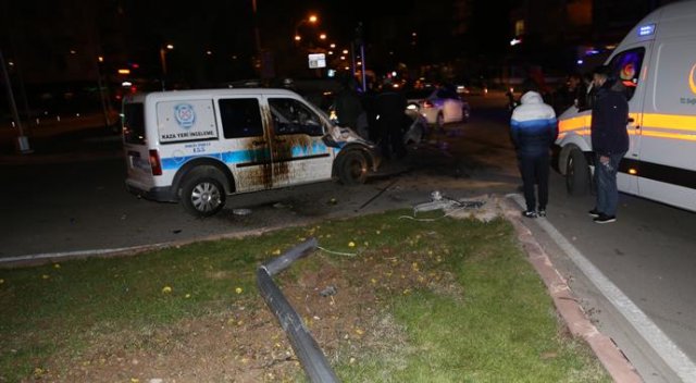 Adana’da feci kaza: 1 ölü, 5 yaralı Adana’da feci kaza: 1 ölü, 5 yaralı
