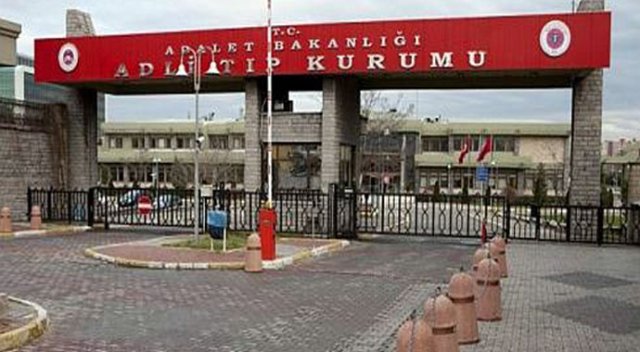 Adli Tıp Kurumu&#039;nda FETÖ operasyonu