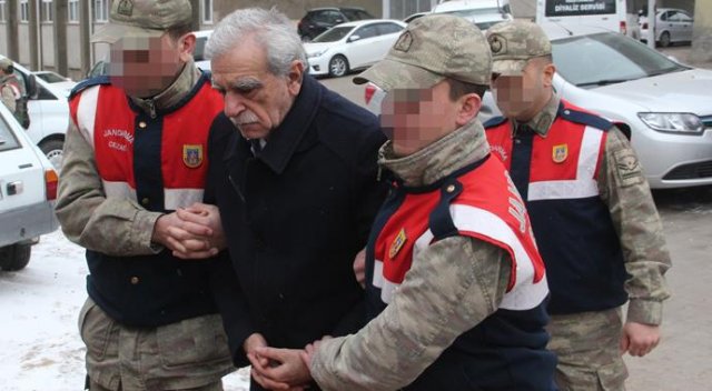 Cezaevinden son gelişme: Hastaneye kaldırıldı Cezaevinden son gelişme: Hastaneye kaldırıldı