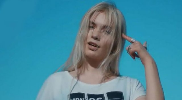 Aleyna Tilki'den kendini eleştirenlere gönderme! Aleyna Tilki'den kendini eleştirenlere gönderme!