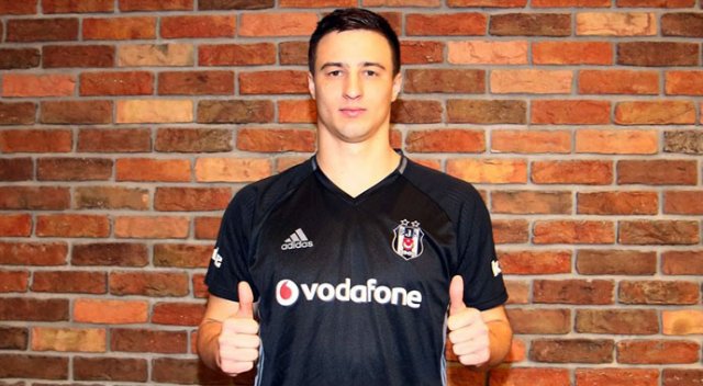Anderlecht Mitrovic&#039;ten vazgeçmiyor