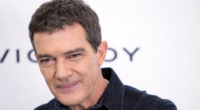 Antonio Banderas kalp krizi geçirdi
