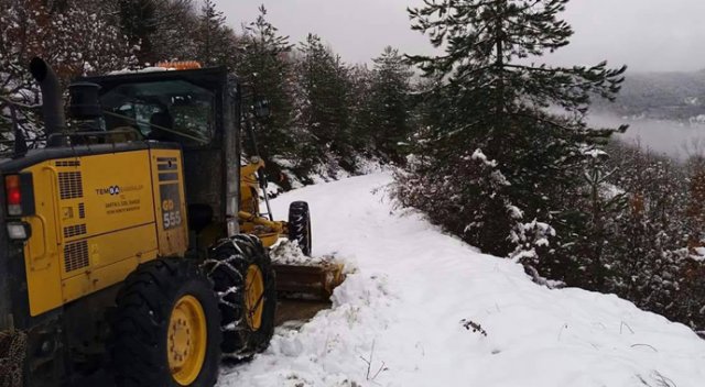 Bartın'da kapanan 66 köy yolu ulaşıma açıldı Bartın'da kapanan 66 köy yolu ulaşıma açıldı