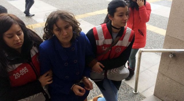 Bebeğini Eminönü'nden denize atan anne ve baba tutuklandı Bebeğini Eminönü'nden denize atan anne ve baba tutuklandı